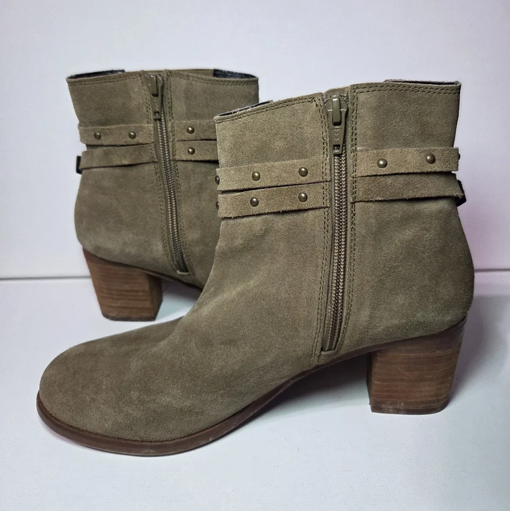 Matisse Camryn Suede Studded Harness Tan Ankle Boots Women's Size 9 - Picture 8 of 12